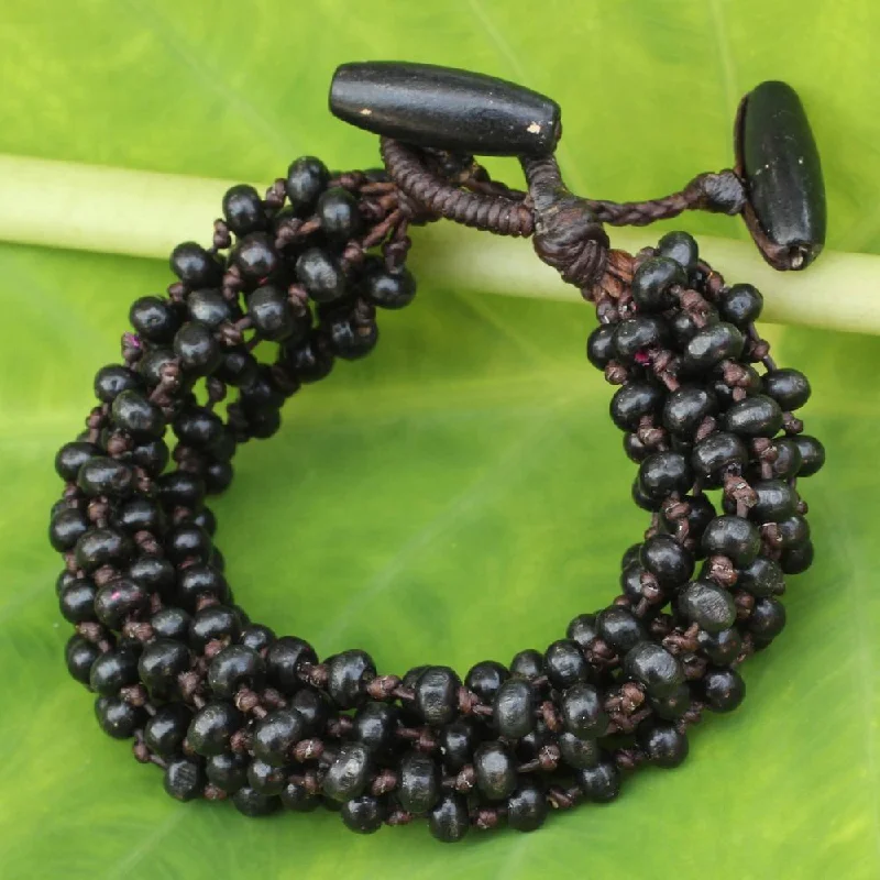 Elegant pearl bracelets for weddings-Handmade Boxwood 'Night Shadows' Bracelet (Thailand)