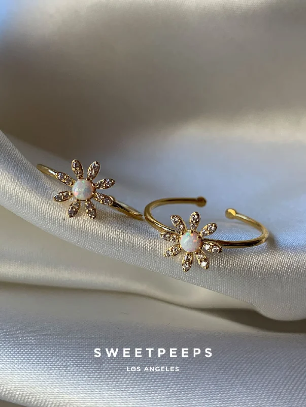 Vintage wedding bands for women-Amber Lily Ring