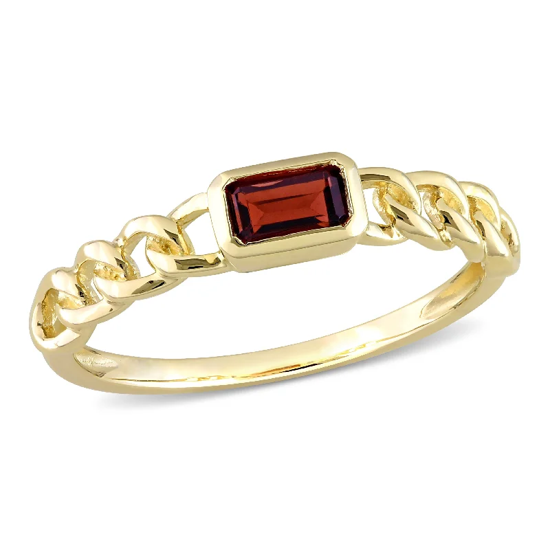 Women’s sterling silver engagement rings-Miadora 1/3ct TGW Octagon Garnet Link Ring in 10k Yellow Gold