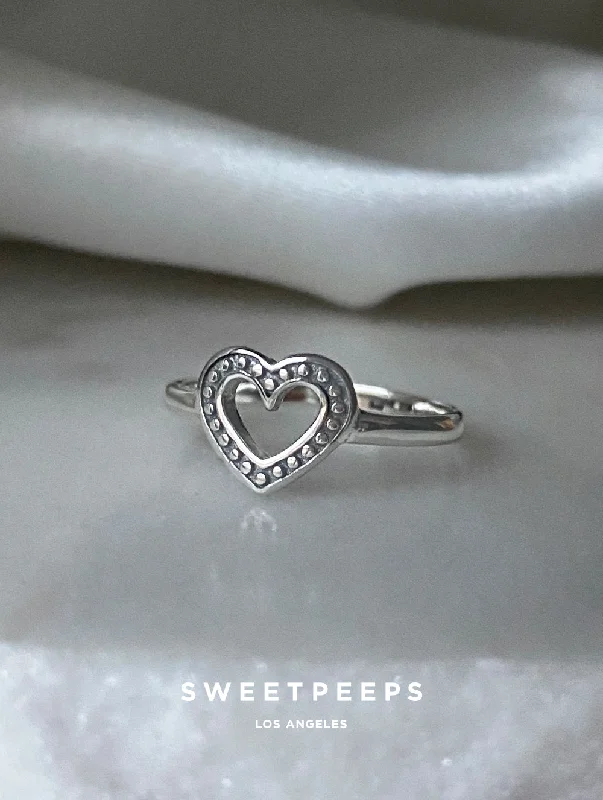 Designer engagement rings for women-Sterling Silver Heart Outline Ring